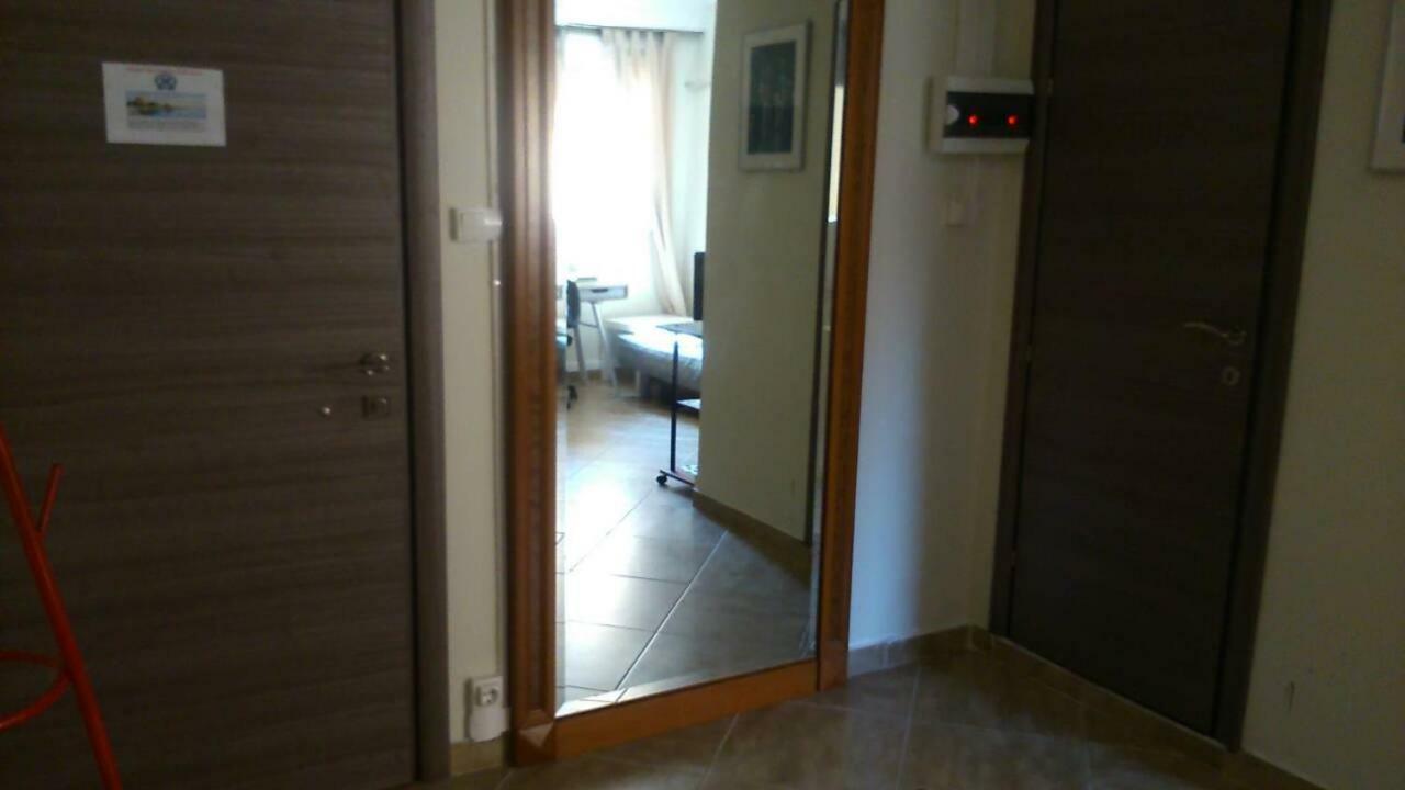 Kingsize Bed 2X2,20 Comfort Super Wifi 70 Mbps Studio! เทสซาโลนิกิ ภายนอก รูปภาพ